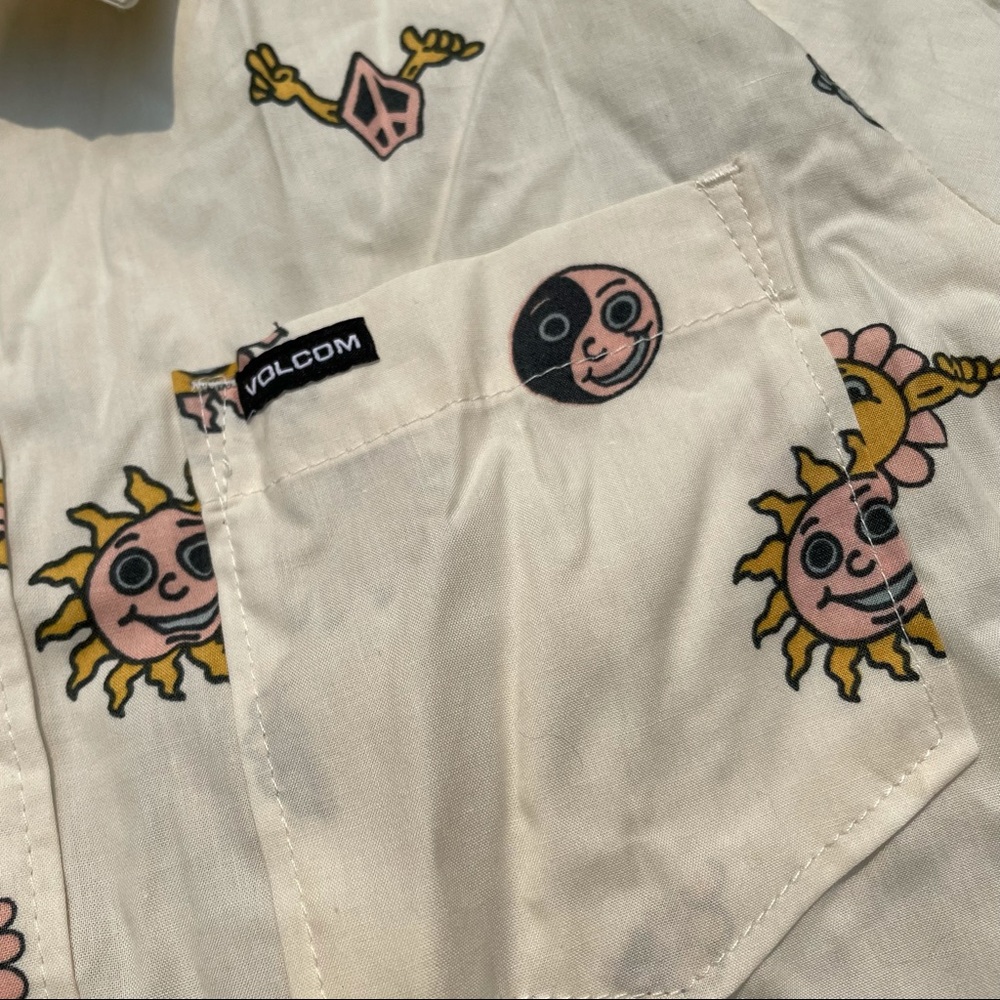 Volcolm button up - Picture 6 of 7